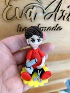 figurina-cantareata-bebelusi-meseriasi-fetita-pentru-turta-luat-din-mot-de-pus-pe-tavita-de-mot-eva-art-handmade