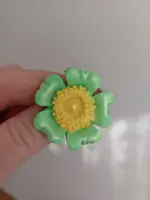 eva-art-handmade-brosa-handmade-floare-verde-cu-detalii-galbene