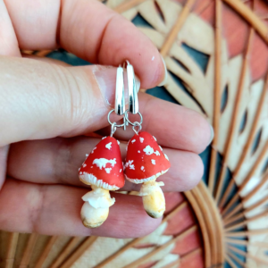 cercei handmade ciupercuta de padure lucrata manual din lut polimeric
