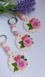 Breloc Handmade cu Trandafir Roz ]