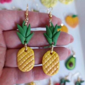 Cercei handmade Ananas din lut polimeric – Cercei fructe tropicale | Evamia