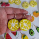 Cercei handmade Felii de lămâie din lut polimeric – Cercei citrus | Evamia