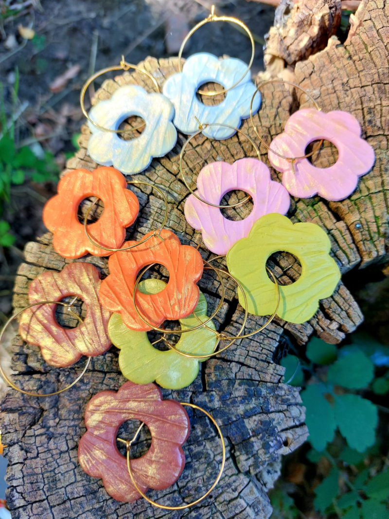 cercei cu flori putitoare colorate de toamna accesorii bijuterii lucrati manual