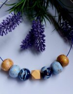colier cu bile handmade lut polimeric albastru si auriu